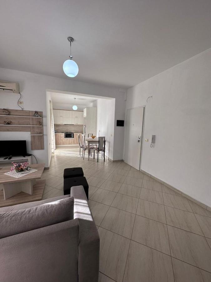 Payo Apartments Sarandë Exteriör bild