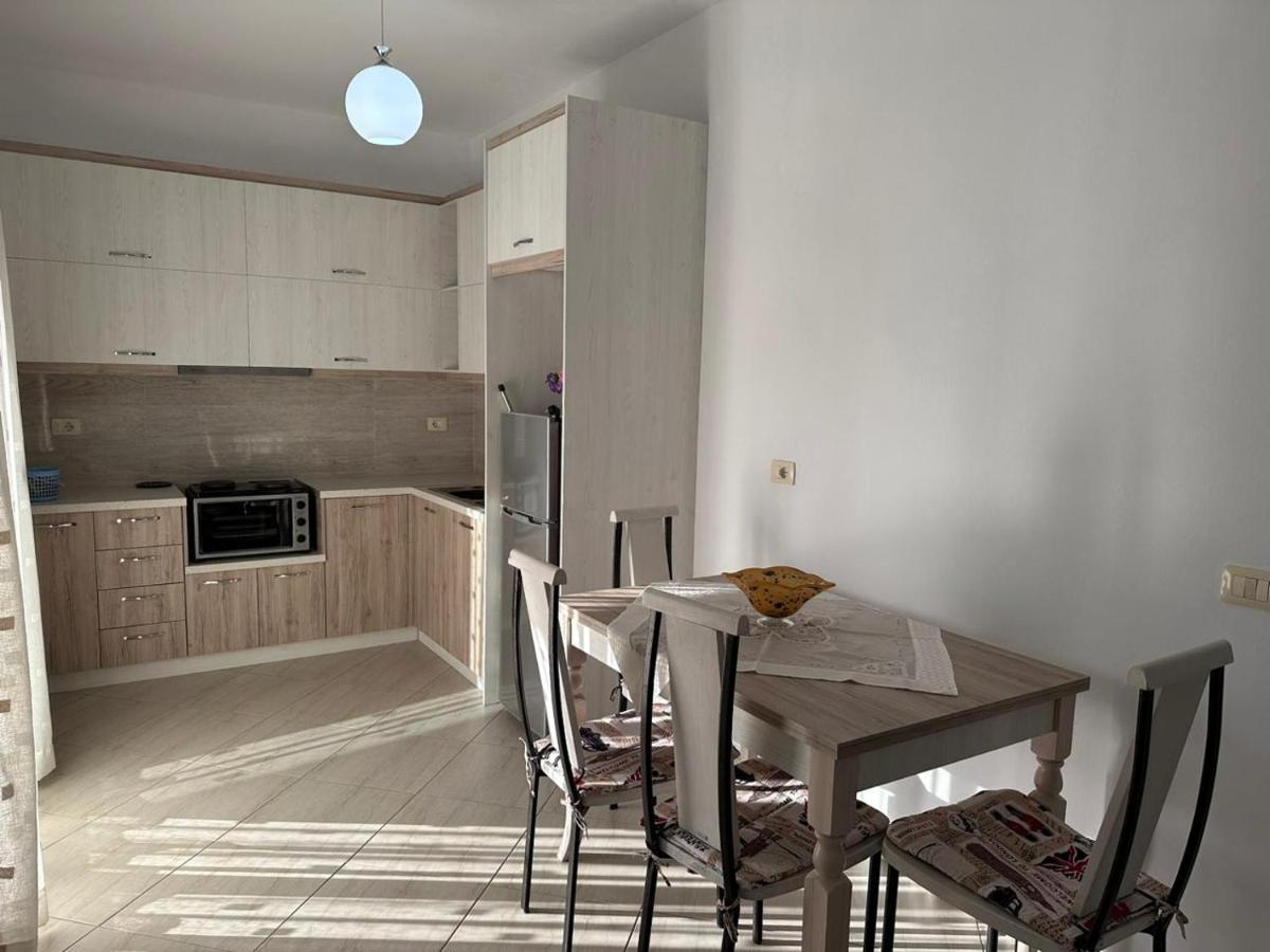 Payo Apartments Sarandë Exteriör bild