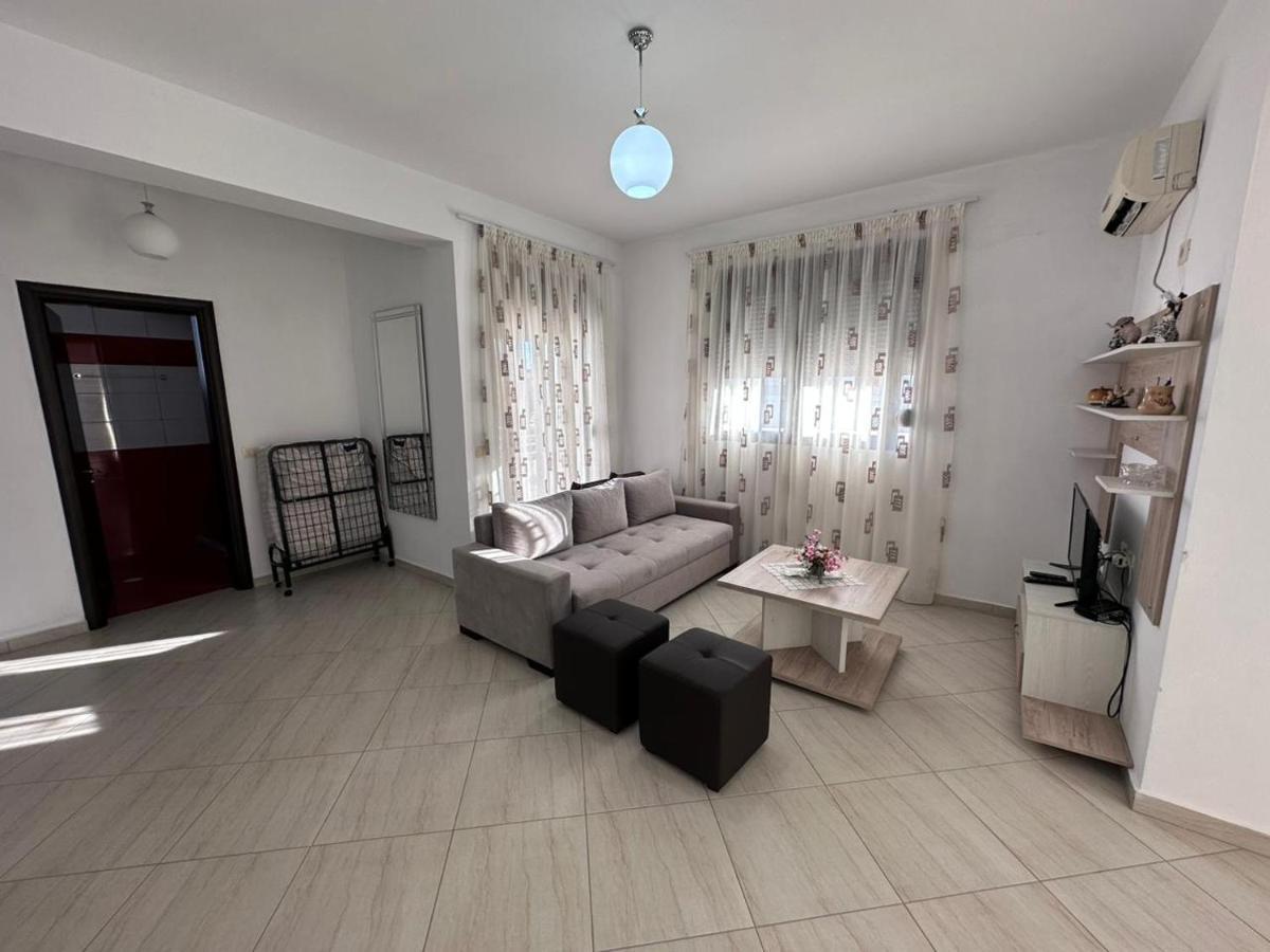 Payo Apartments Sarandë Exteriör bild