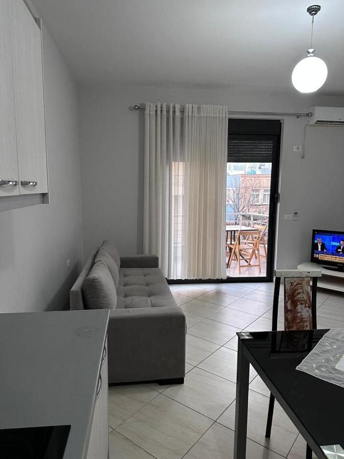 Payo Apartments Sarandë Exteriör bild