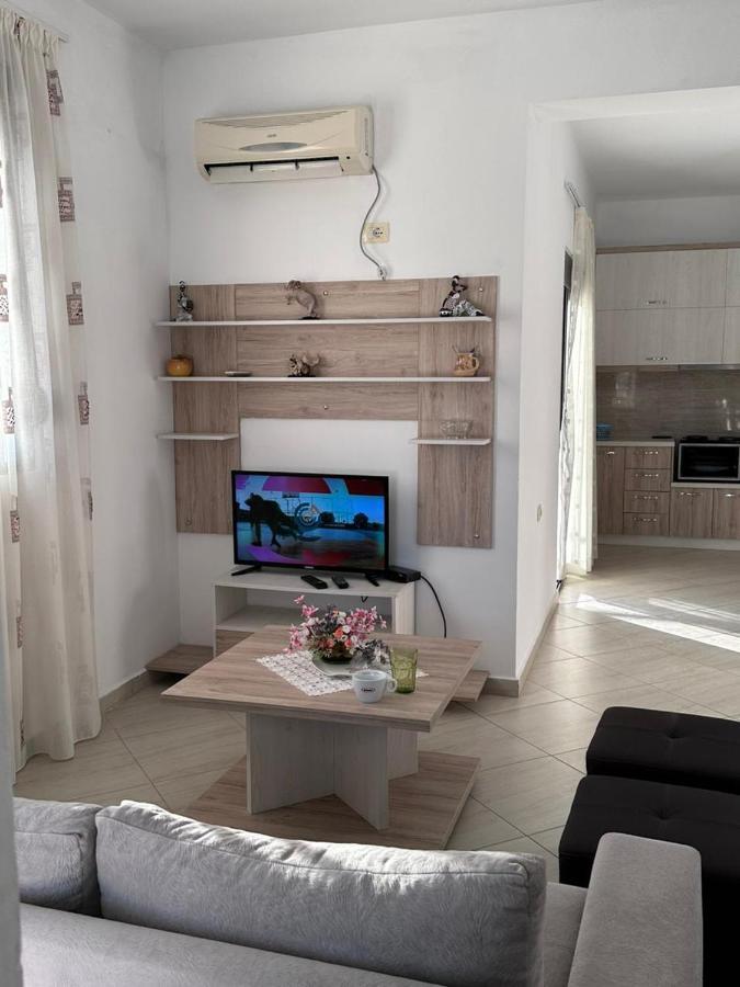 Payo Apartments Sarandë Exteriör bild