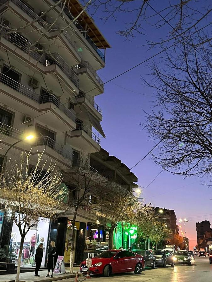 Payo Apartments Sarandë Exteriör bild