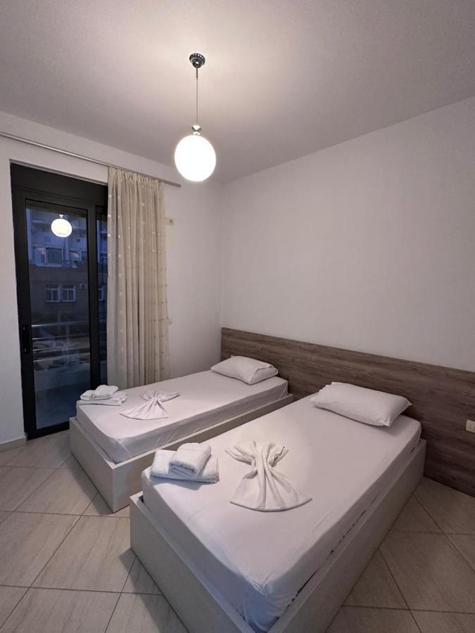 Payo Apartments Sarandë Exteriör bild